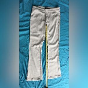 90’s lei very light tan pants